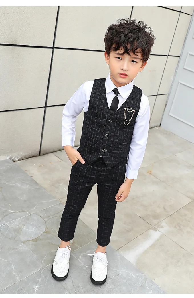 Boy Plaid Vest Blazer Kids Waistcoat Wedding Clothes Set Toddler Formal Dress Suit Child Brooch Shirt Pant Baby Gentlemen Outfit