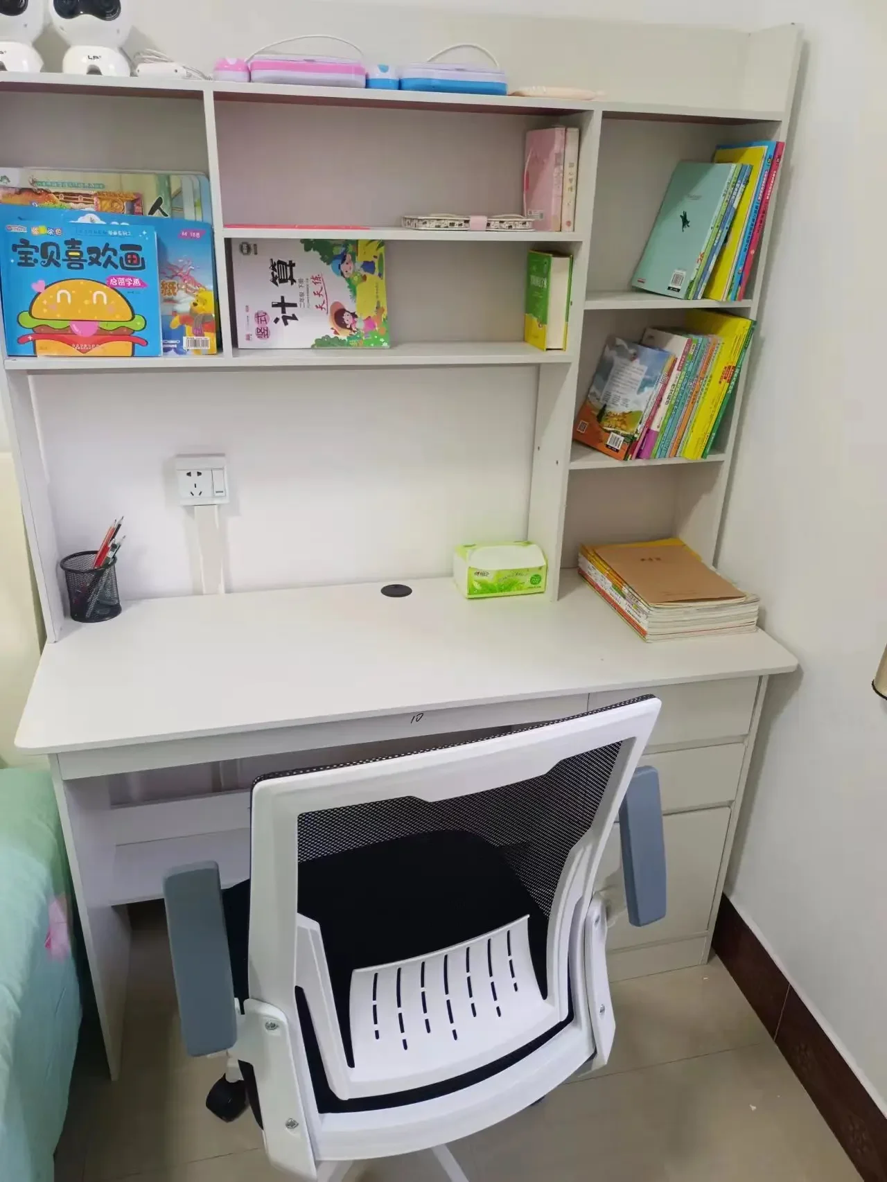 Modern Wooden Computer Desks Bookshelf Integrated Office Furniture Student Study Home Writing Desk Simple Desktop Gaming Table
