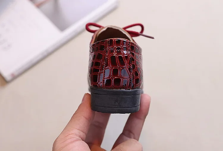Boys Leather Shoes Spring Autumn Children's Flats Fashion British Style Lace-up Pointed Toe Kid School Uniform Performance Shoes Boys Leather Shoes Spring Autumn Children's Flats Fashion British Style Lace-up Pointed Toe Kid School Uniform Performance Shoes