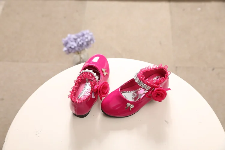 New Spring Girls Shoes Princess Ballet Flats Dance Party Wedding Shoes Rhinestone Children Shoes for 3-12 Years Old Kids New Spring Girls Shoes Princess Ballet Flats Dance Party Wedding Shoes Rhinestone Children Shoes for 3-12 Years Old Kids