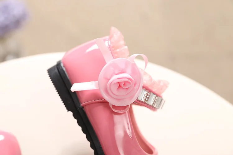 New Spring Girls Shoes Princess Ballet Flats Dance Party Wedding Shoes Rhinestone Children Shoes for 3-12 Years Old Kids New Spring Girls Shoes Princess Ballet Flats Dance Party Wedding Shoes Rhinestone Children Shoes for 3-12 Years Old Kids