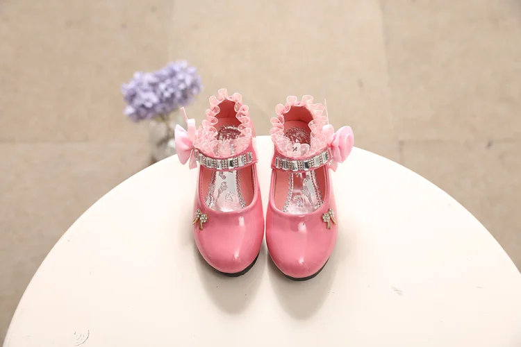 New Spring Girls Shoes Princess Ballet Flats Dance Party Wedding Shoes Rhinestone Children Shoes for 3-12 Years Old Kids New Spring Girls Shoes Princess Ballet Flats Dance Party Wedding Shoes Rhinestone Children Shoes for 3-12 Years Old Kids