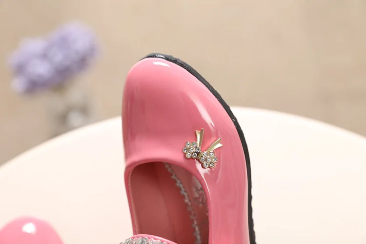 New Spring Girls Shoes Princess Ballet Flats Dance Party Wedding Shoes Rhinestone Children Shoes for 3-12 Years Old Kids New Spring Girls Shoes Princess Ballet Flats Dance Party Wedding Shoes Rhinestone Children Shoes for 3-12 Years Old Kids